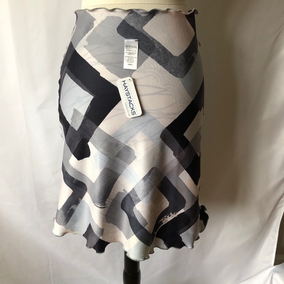 Haystacks NWT Sz S modern art Skirt NWT - Picture 8 of 9